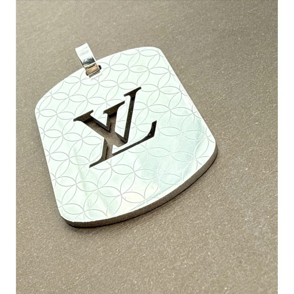 Auth Louis Vuitton LV Champs Elysees PM M65452 Pendant Top Silver Finish Men